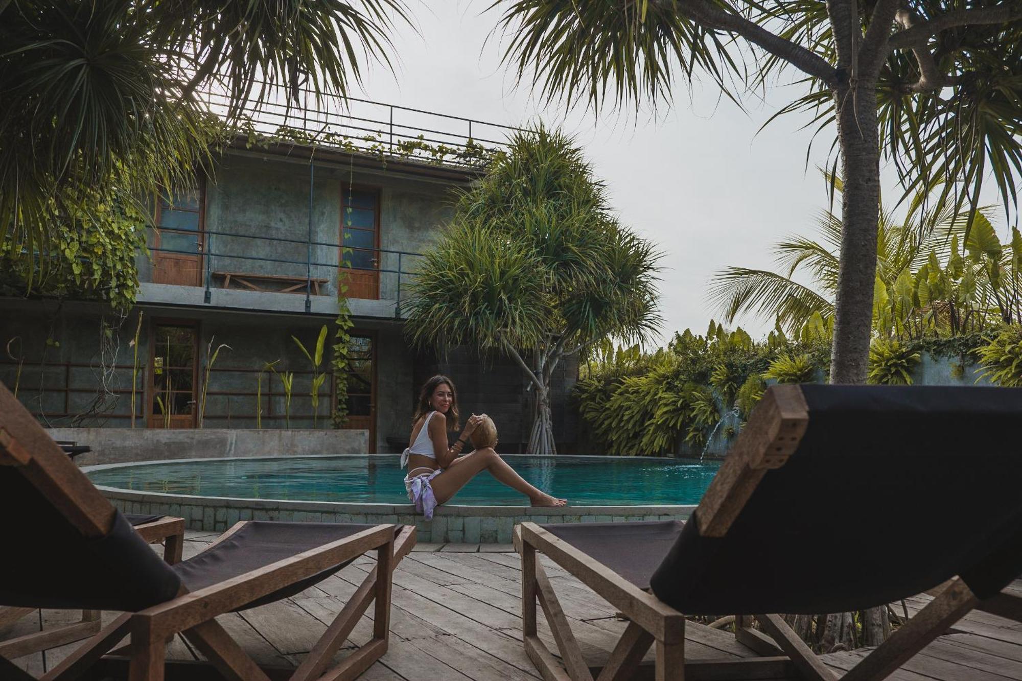 Mangroove Bay Boutique Hostel Banyuwedang Exterior foto